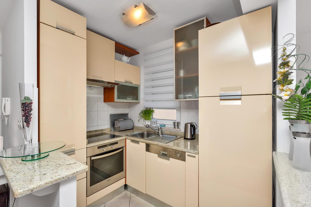 Apartment Manhattan Makarska Exterior photo